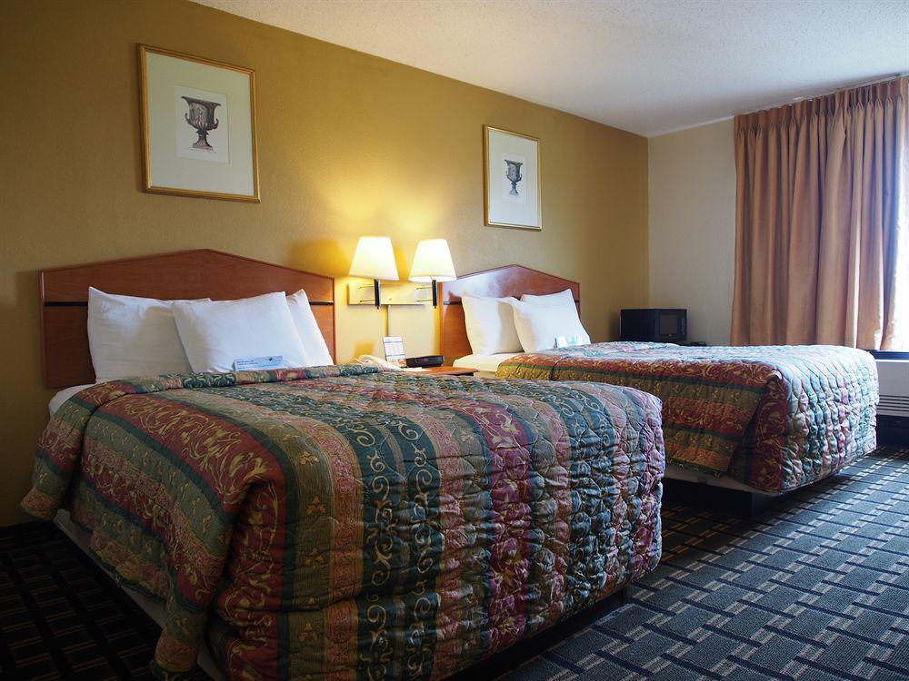 Days Inn By Wyndham Florence Cincinnati Area Екстер'єр фото