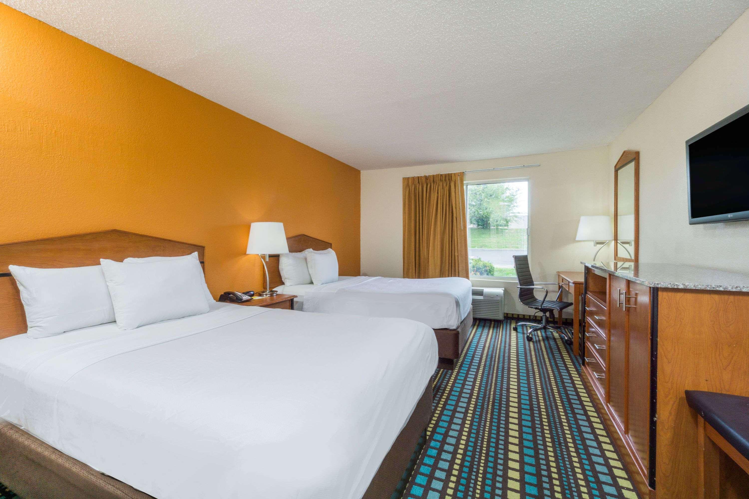 Days Inn By Wyndham Florence Cincinnati Area Екстер'єр фото