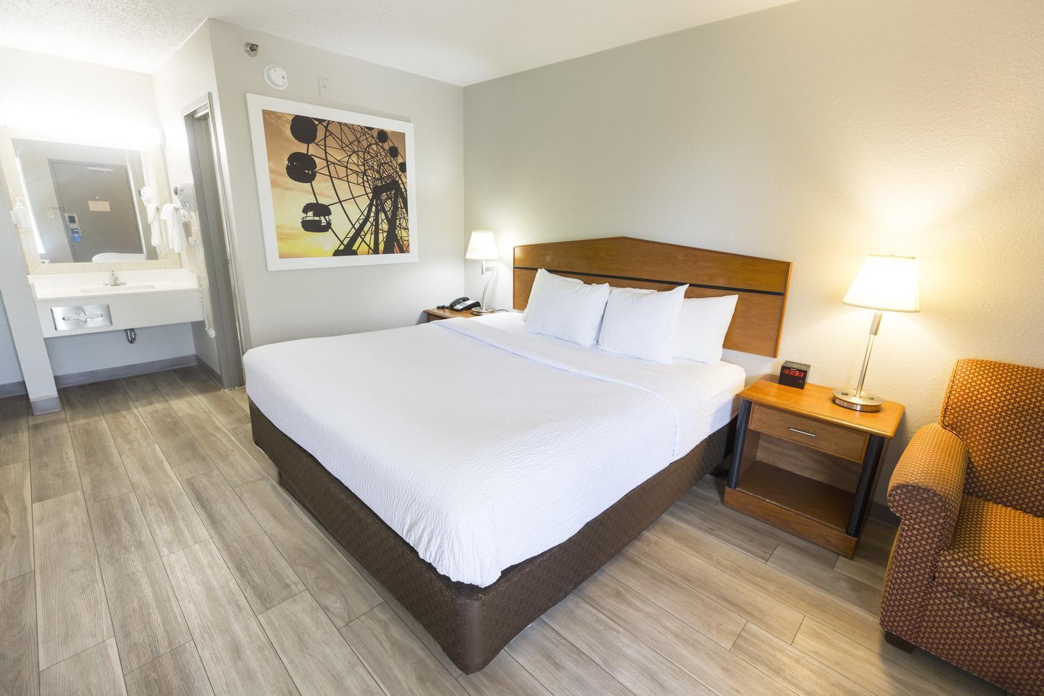 Days Inn By Wyndham Florence Cincinnati Area Екстер'єр фото